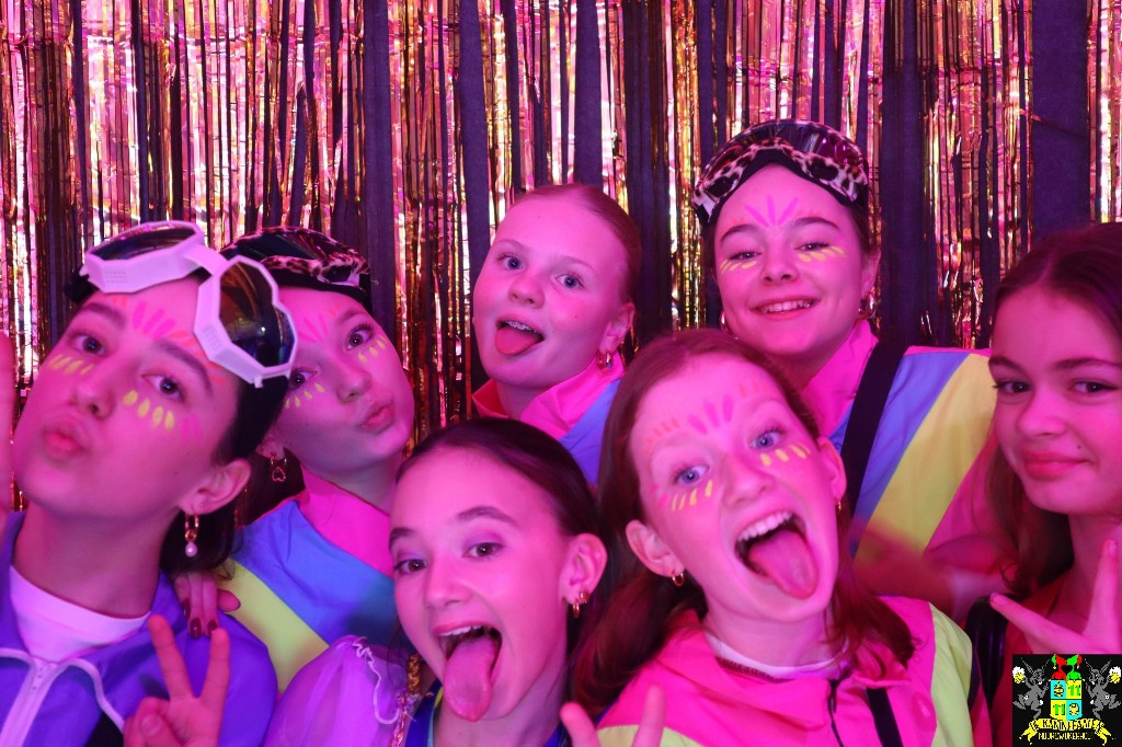 ../Images/Jeugd Opwarmbal Photobooth 194.jpg